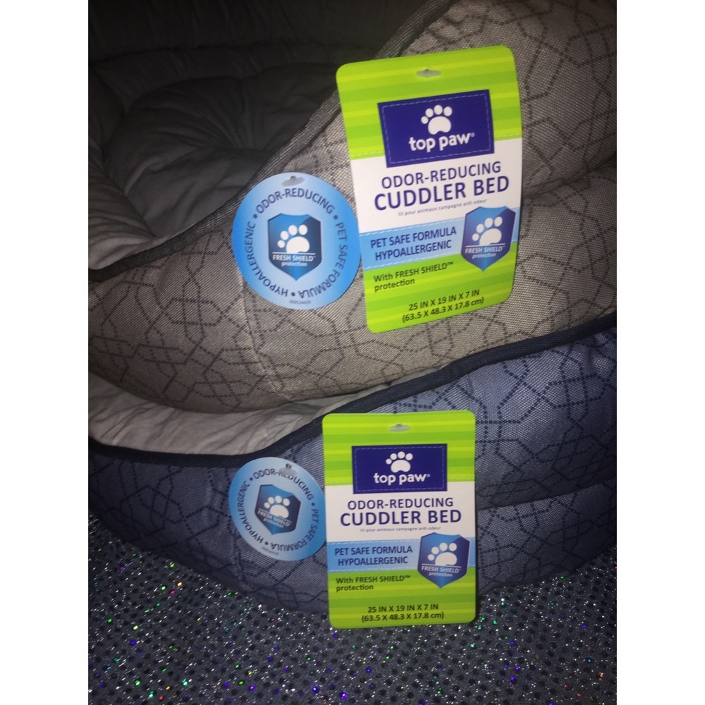 Top Paw Hexagon Pattern Odor Reducing Cuddler Bed